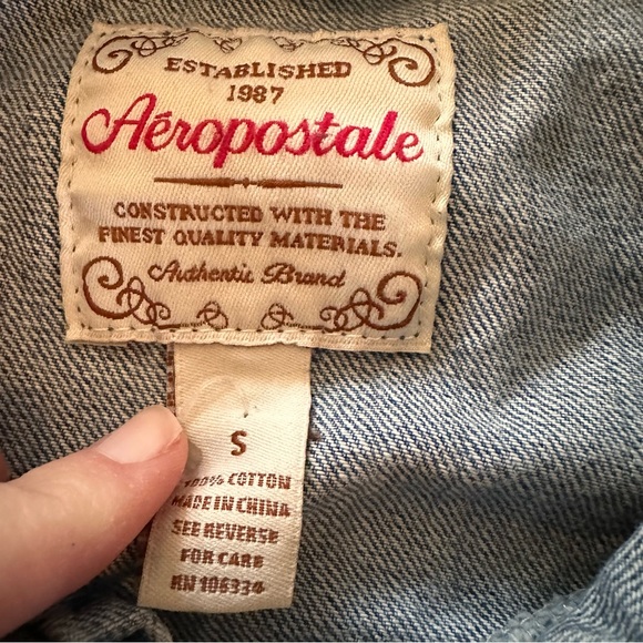 Aeropostale Jean Jacket Women’s Size Small - Picture 2 of 3